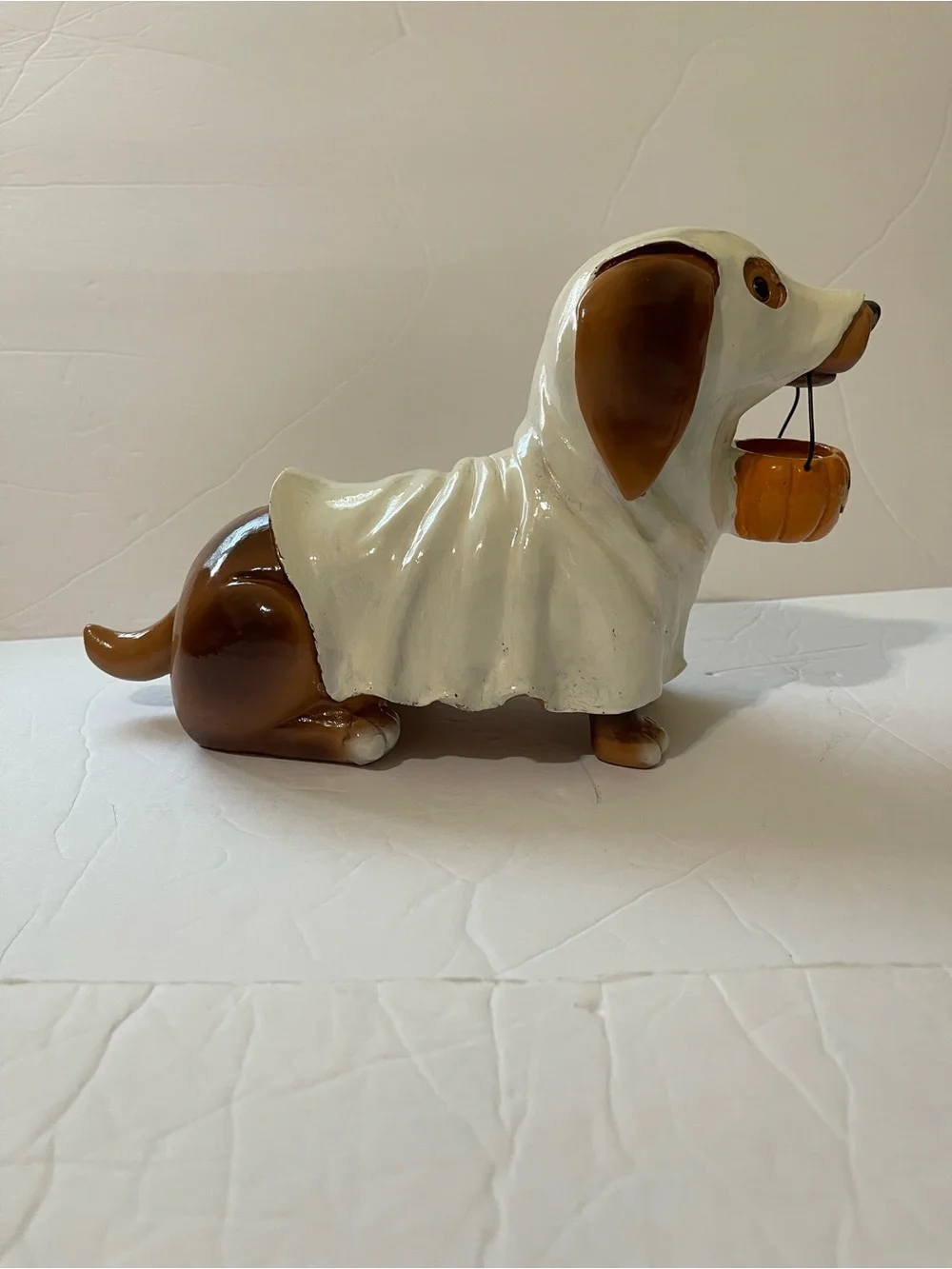 Halloween Dachshund Ceramic Figurine Holding A Pumpkin Candy Bucket - NWT **
